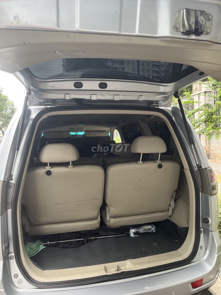 Mitsubishi Zinger 2009 - ảnh 4