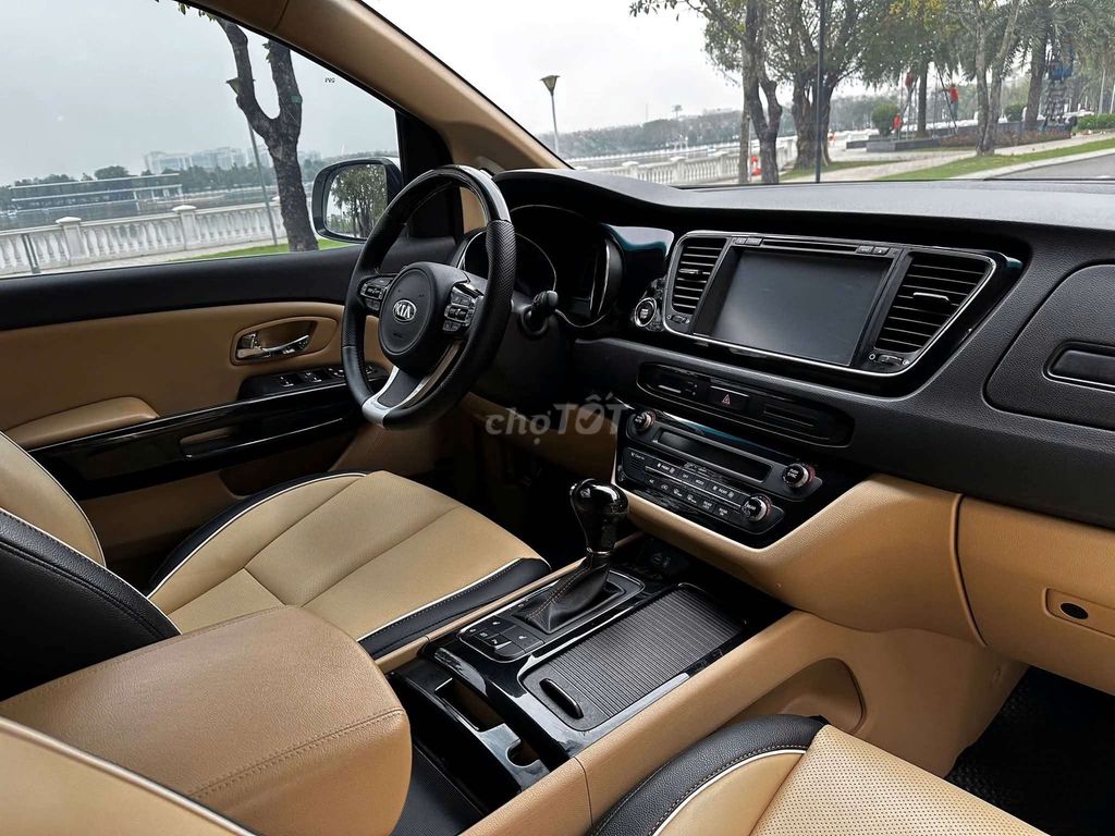 Kia Sedona 2016 - ảnh 2