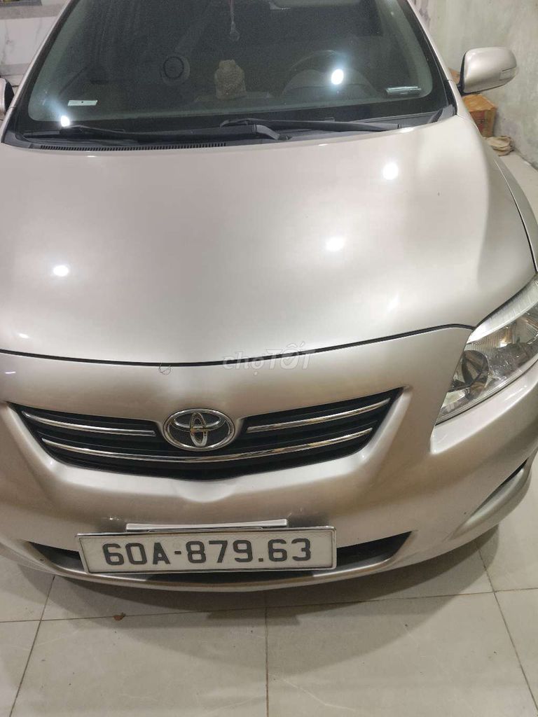 Toyota Corolla Altis 2010 - ảnh 2