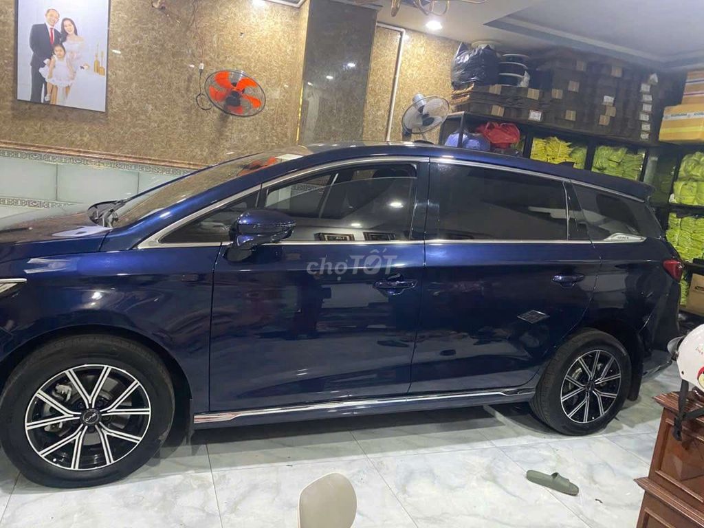 BYD M6 - ảnh 3