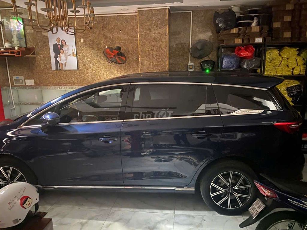 BYD M6 - ảnh 5