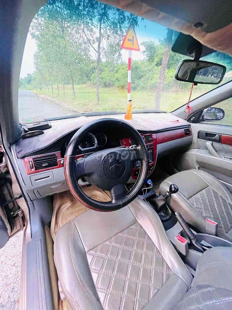 Chevrolet Lacetti 2012 - ảnh 3