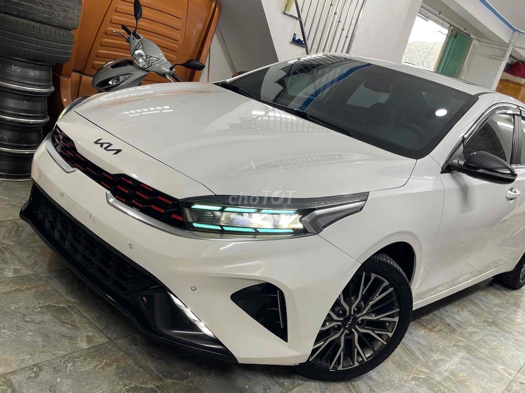 Kia K3 - ảnh 1