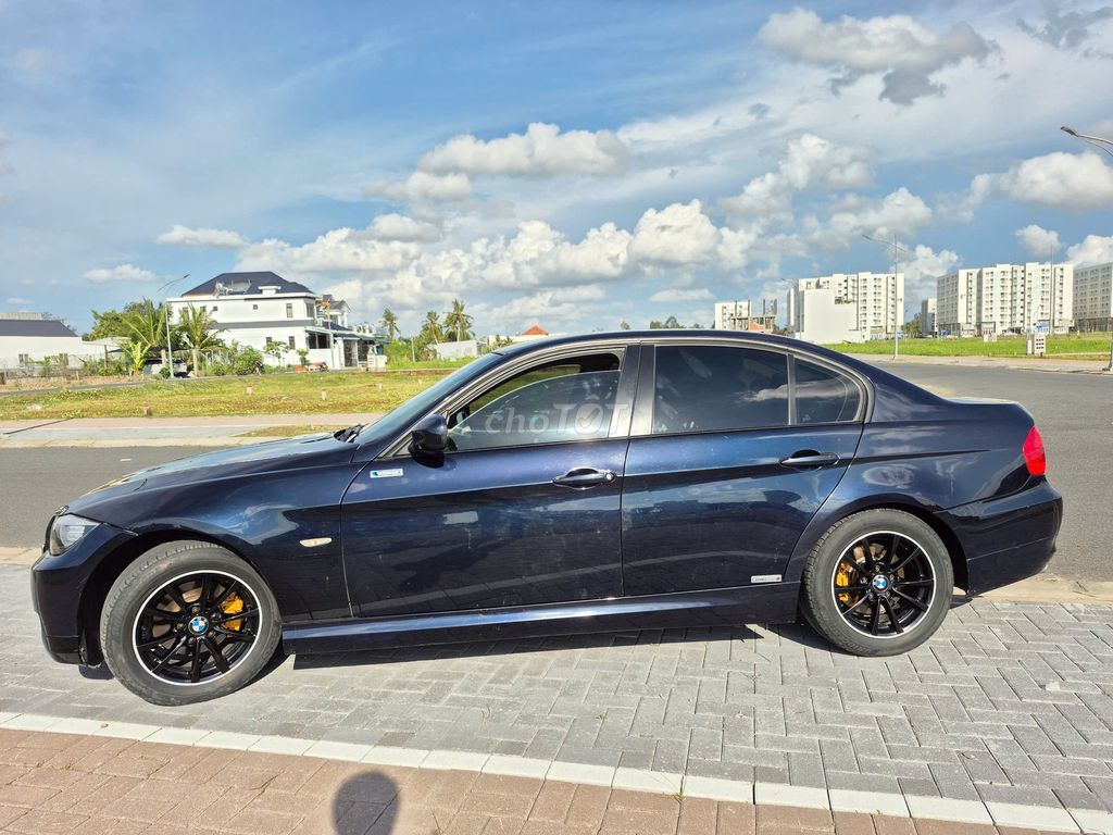 BMW 2010 - ảnh 4