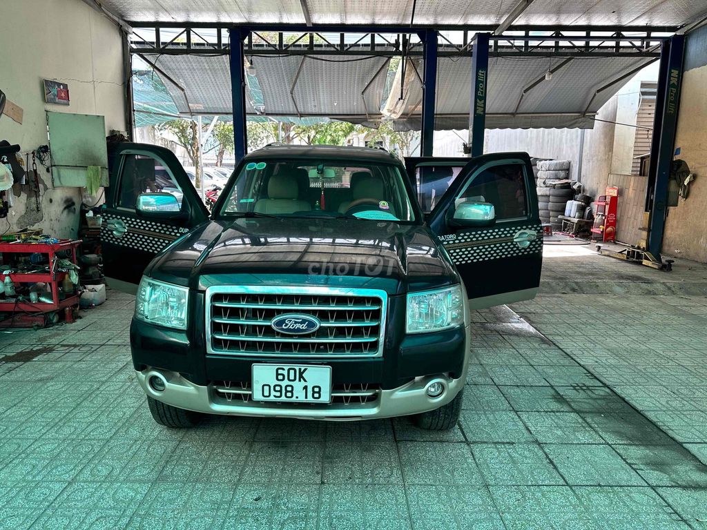 Ford Everest 2008 - ảnh 3
