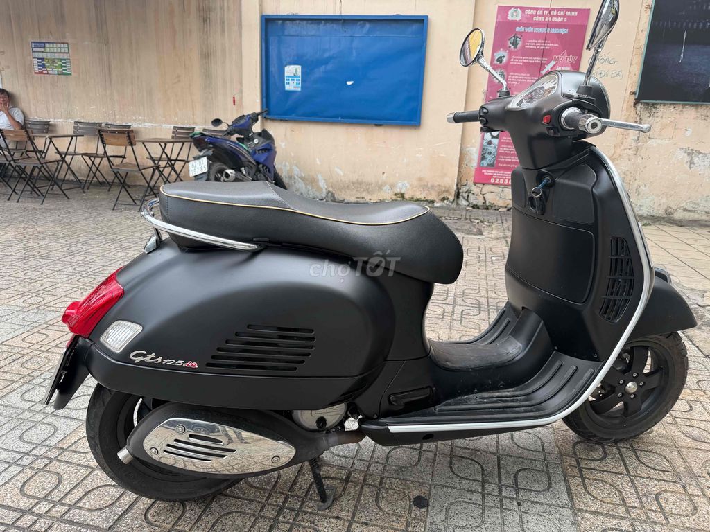 Piaggio GTS 2010 - ảnh 4