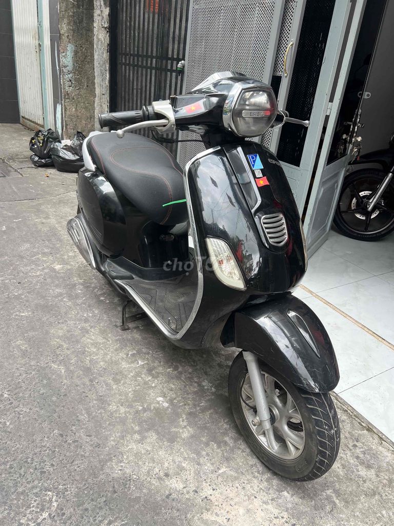 Vespa Espero 2022 - ảnh 1