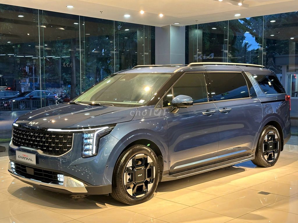 Kia Carnival - ảnh 3
