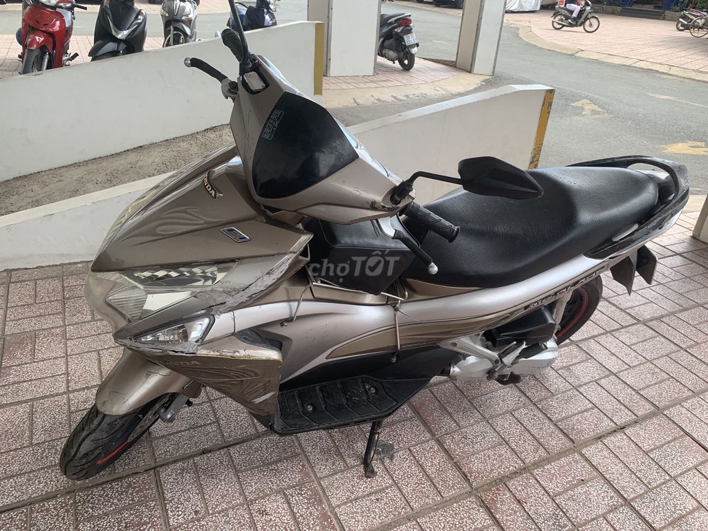 Honda Air Blade 2012 - ảnh 2