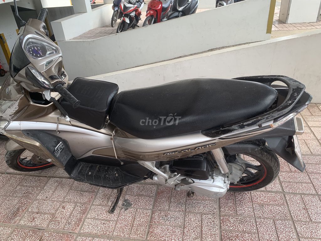 Honda Air Blade 2012 - ảnh 3