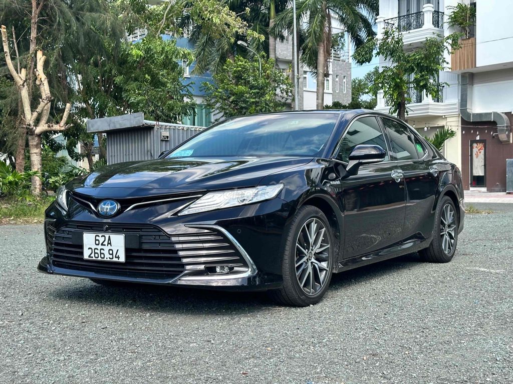 Toyota Camry 2022 - ảnh 4