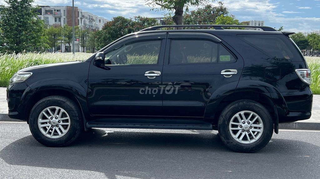 Toyota Fortuner 2015 - ảnh 4