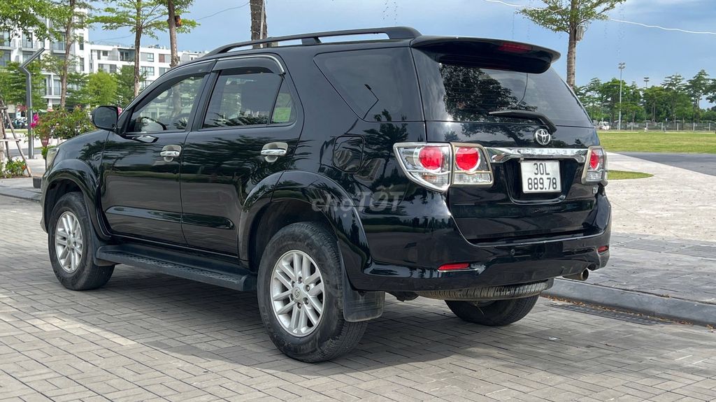 Toyota Fortuner 2015 - ảnh 5