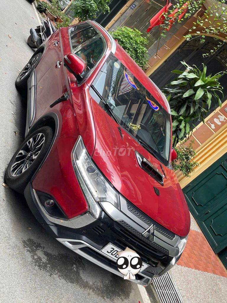 Mitsubishi Outlander 2020 - ảnh 3
