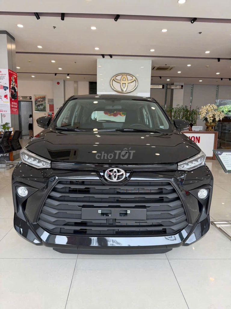 Toyota Avanza Premio - ảnh 2