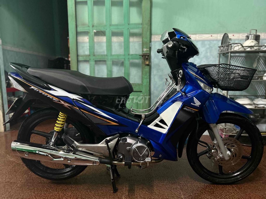 fu x 2010 - ảnh 1