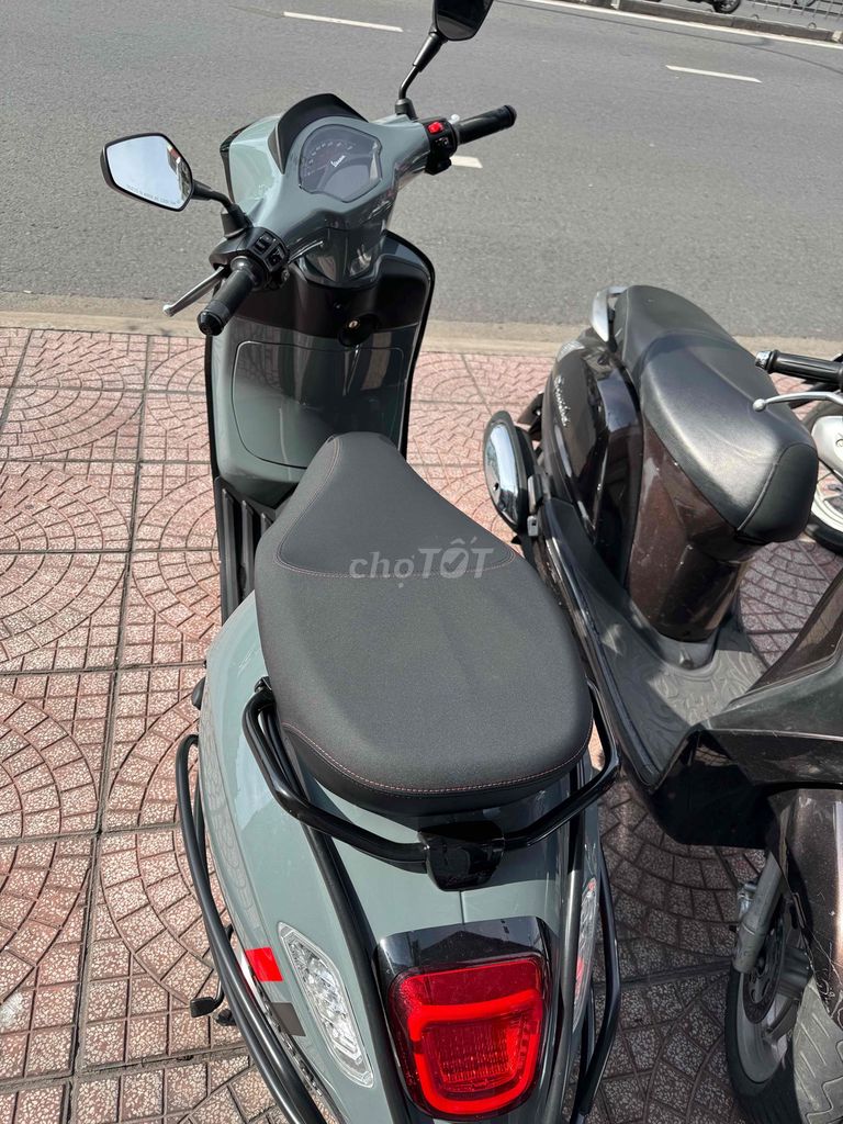 Piaggio Vespa 2025 - ảnh 2