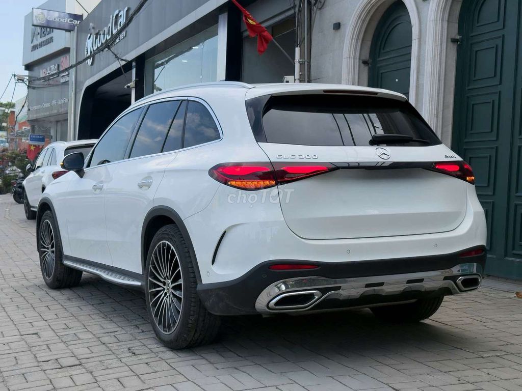Mercedes-Benz GLC 300 4Matic 2023 - ảnh 5