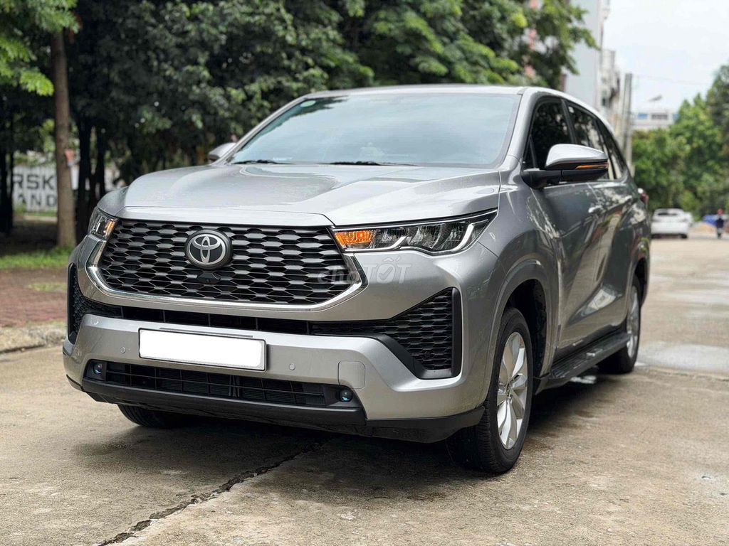 Toyota Innova Cross 2025 - ảnh 4