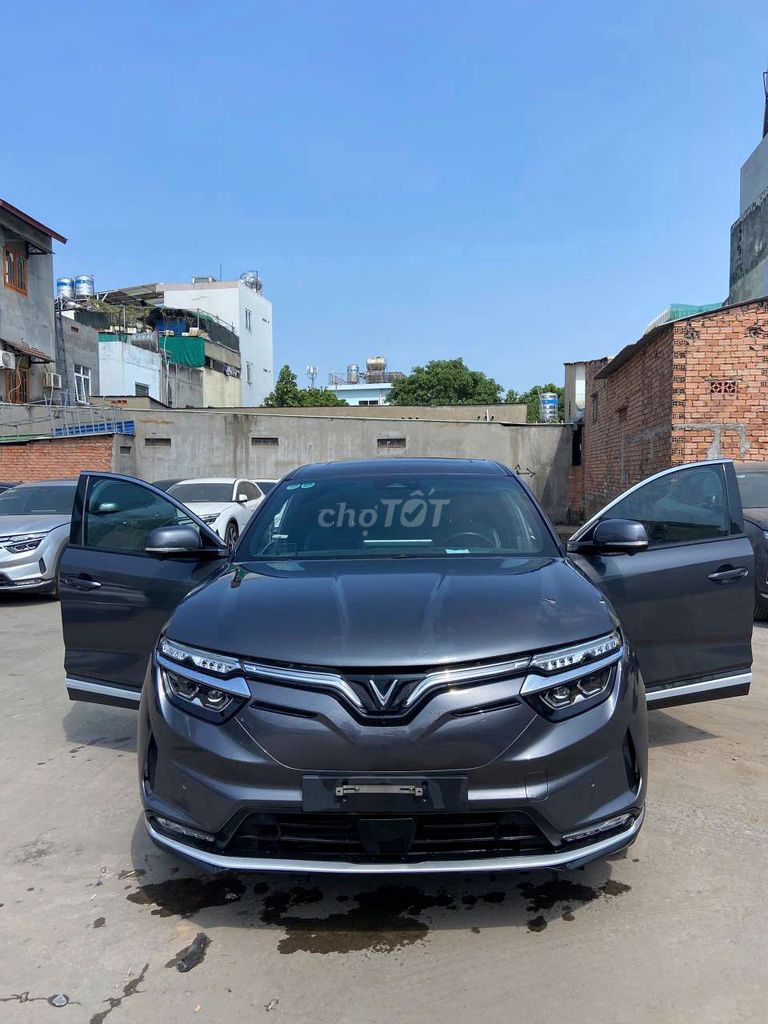 VinFast VF8 Plus 2023 - ảnh 1