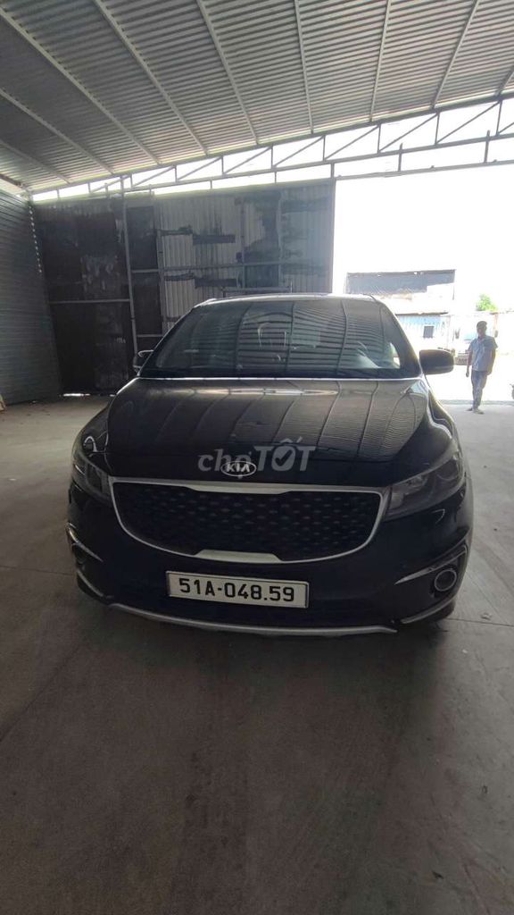 Kia Sedona - ảnh 1