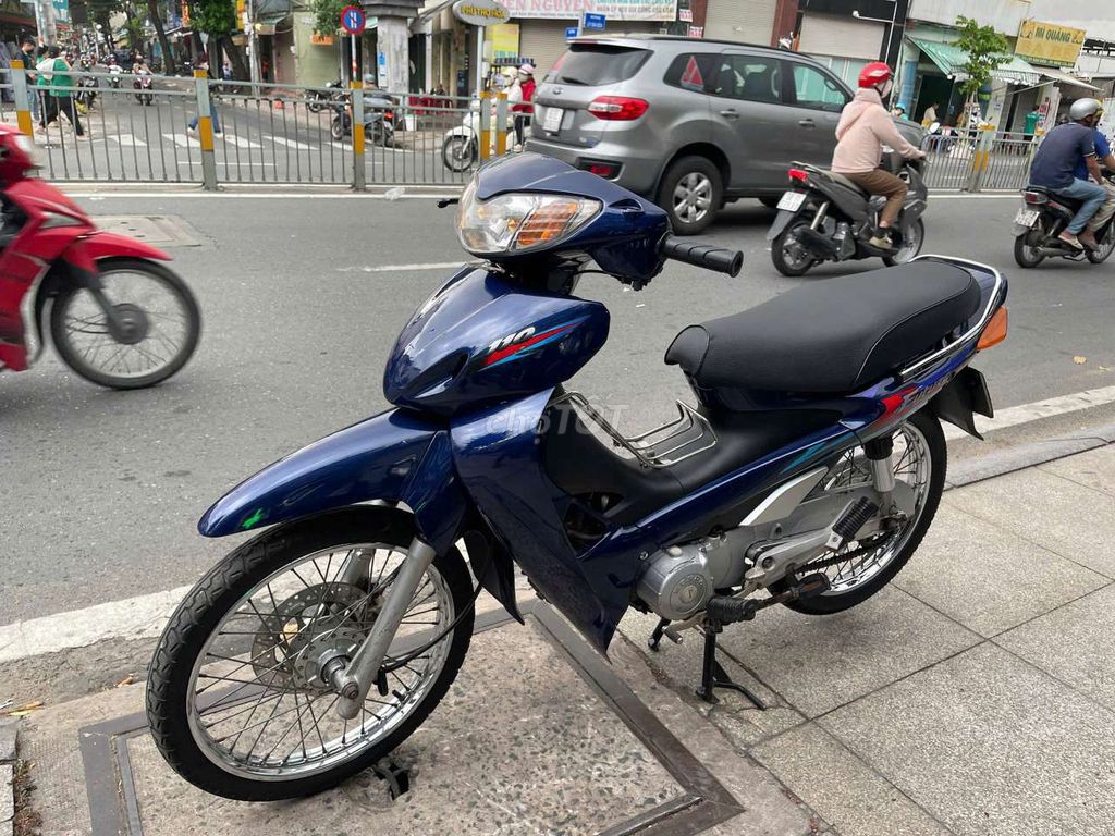 Honda Future 2002 - ảnh 2