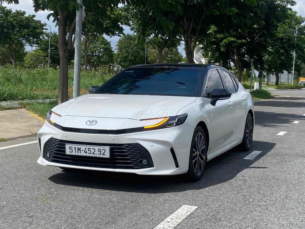 Toyota Camry 2.0Q 2025 - ảnh 1