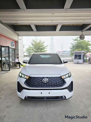 Toyota Innova Cross 2.0G CVT 2026 - ảnh 1