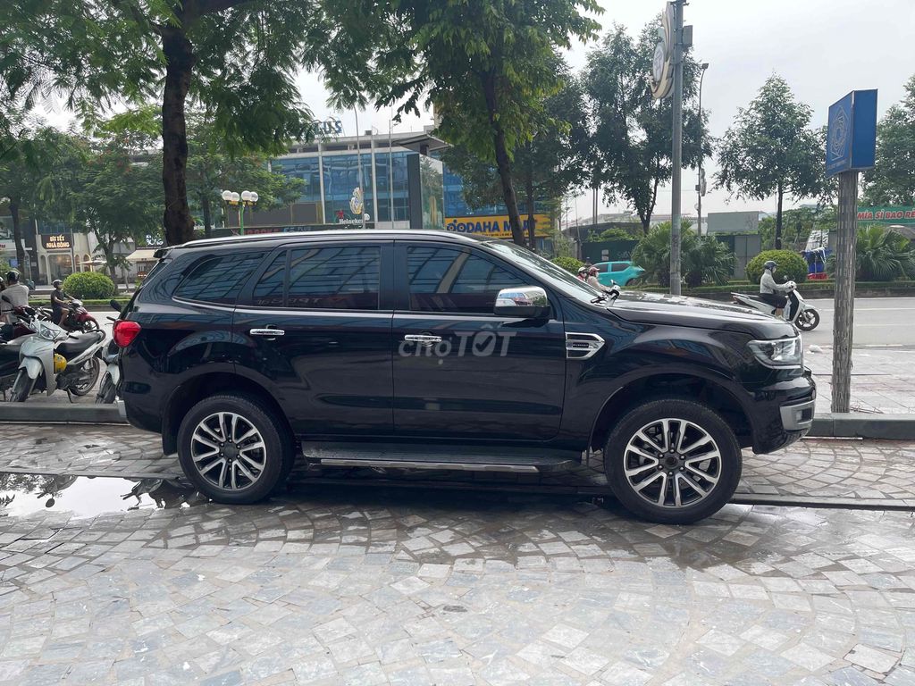Ford Everest 2020 - ảnh 2