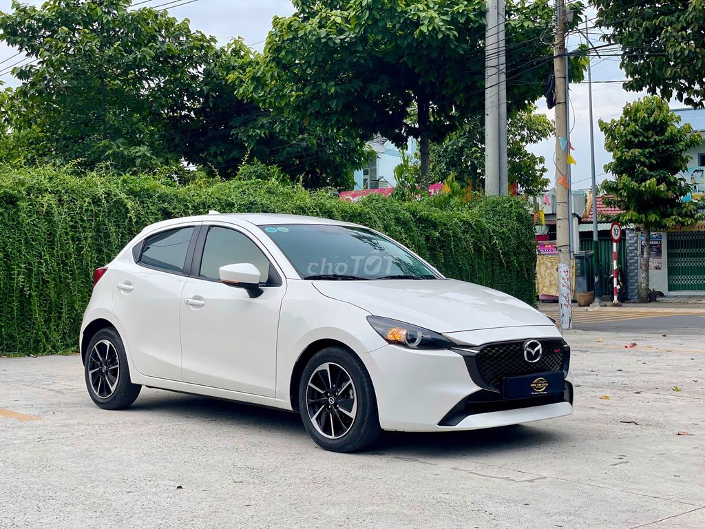 Mazda 2 2024 - ảnh 2