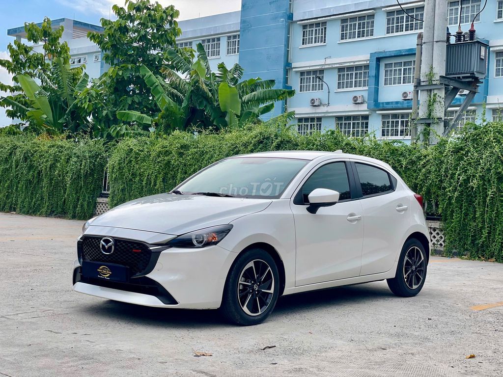 Mazda 2 2024 - ảnh 3