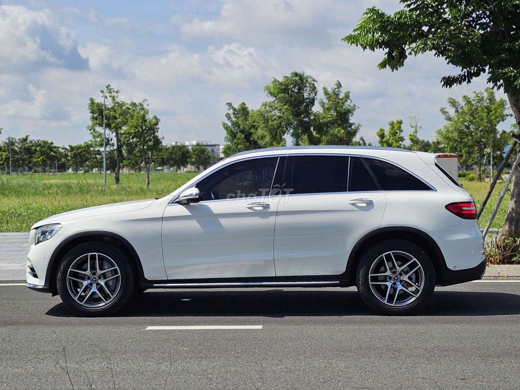 Mercedes-Benz GLC 2018 - ảnh 5