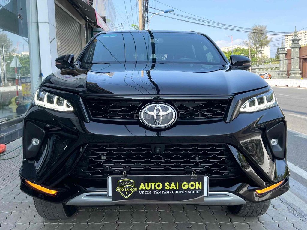 Toyota Fortuner 2025 - ảnh 1