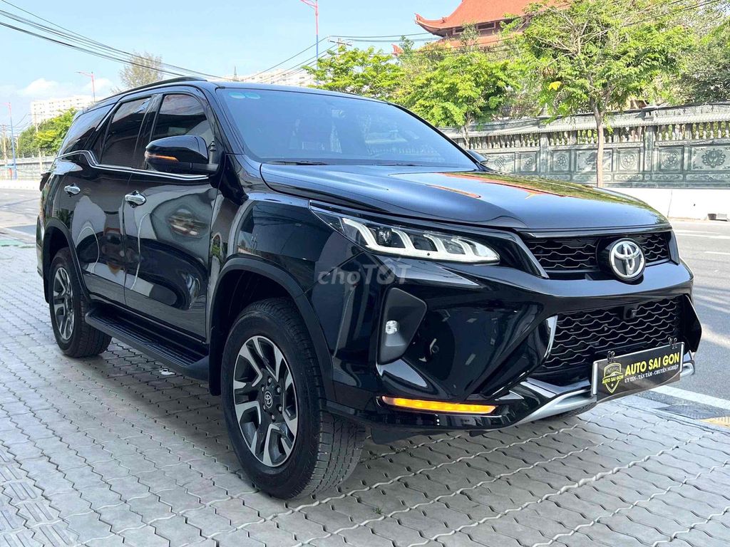 Toyota Fortuner 2025 - ảnh 2