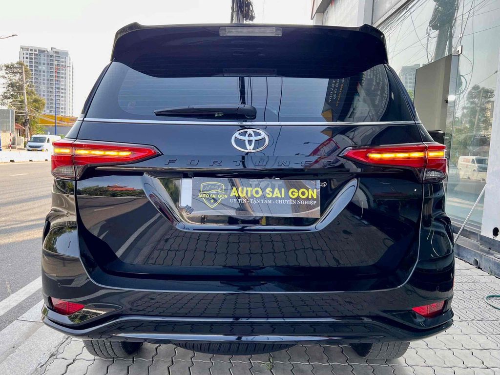 Toyota Fortuner 2025 - ảnh 4