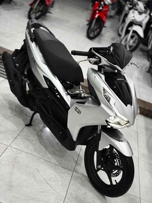 AirBlade 2023 - ảnh 1