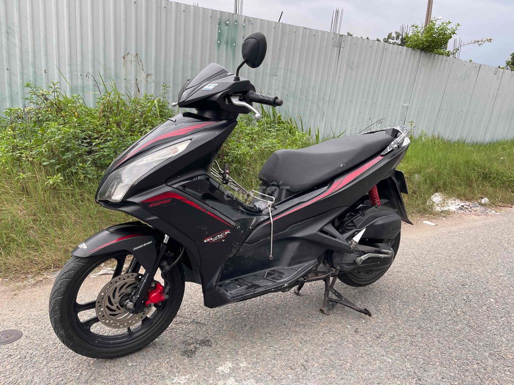 Honda Air Blade 2015 - ảnh 2