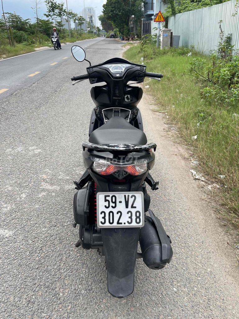 Honda Air Blade 2015 - ảnh 3