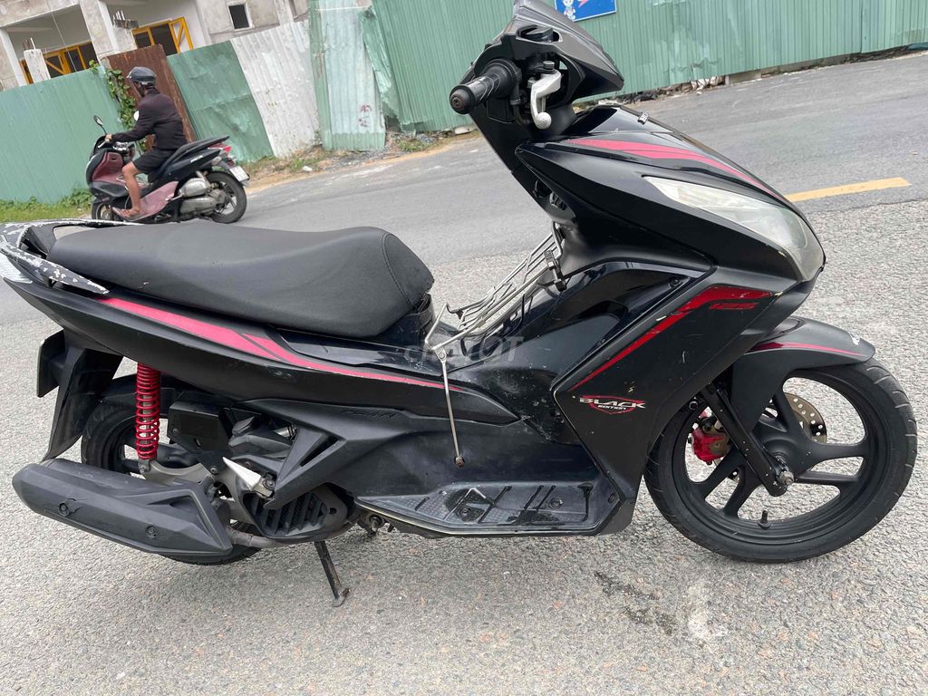 Honda Air Blade 2015 - ảnh 4