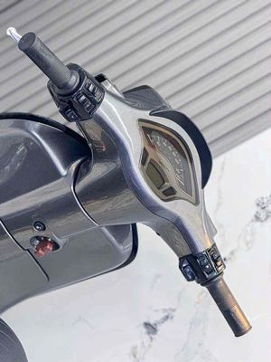 Piaggio Vespa 2022 - ảnh 1