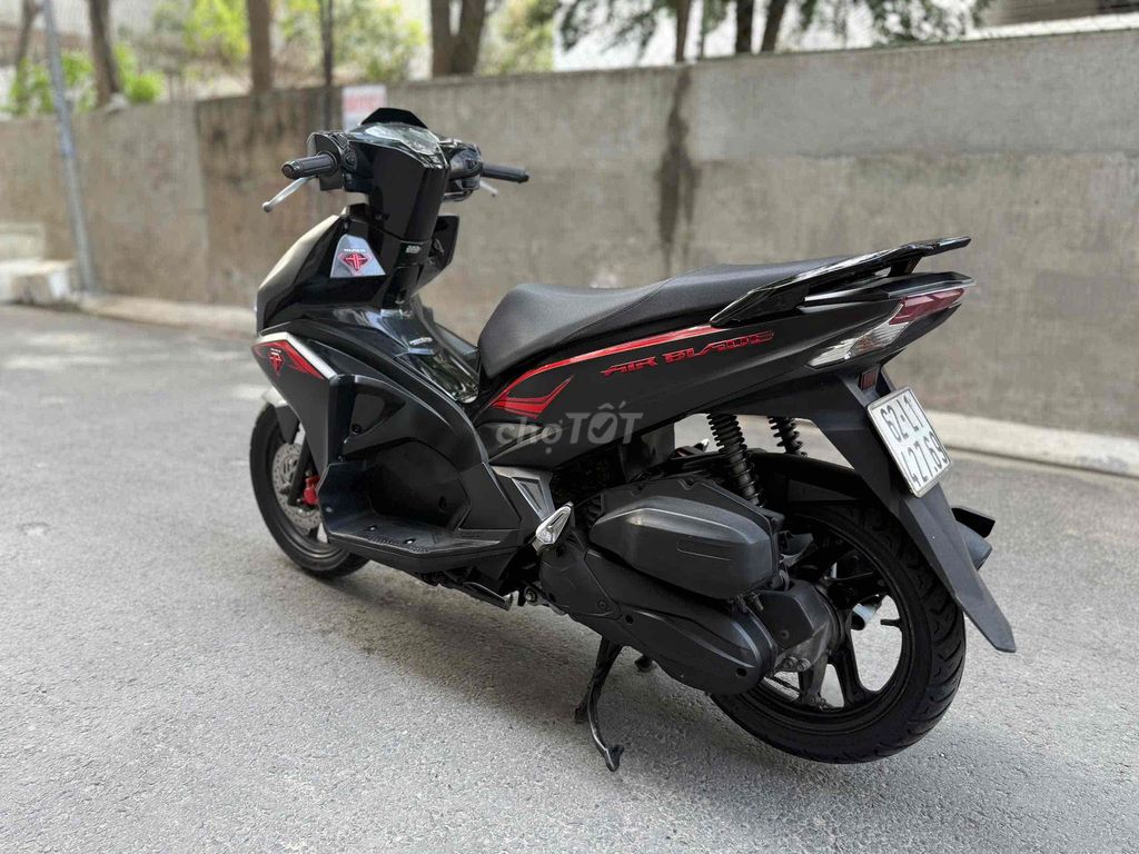 Honda Air Blade 2017 - ảnh 3
