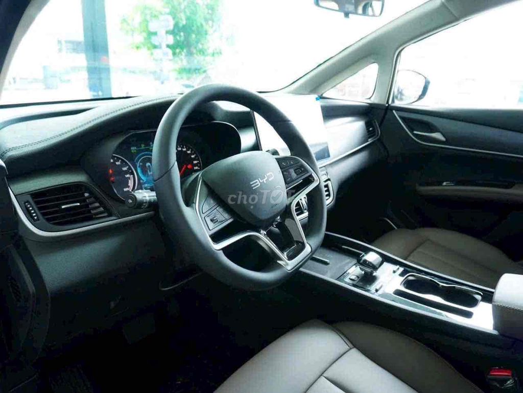 BYD M6 - ảnh 5