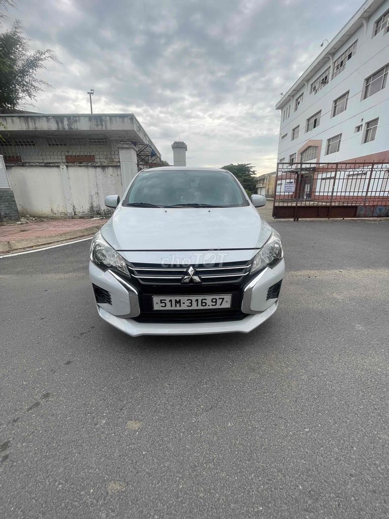 Mitsubishi Attrage 2024 - ảnh 1