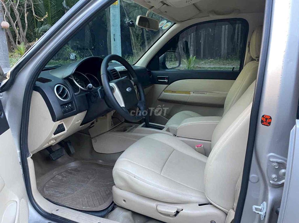 Ford Everest - ảnh 5