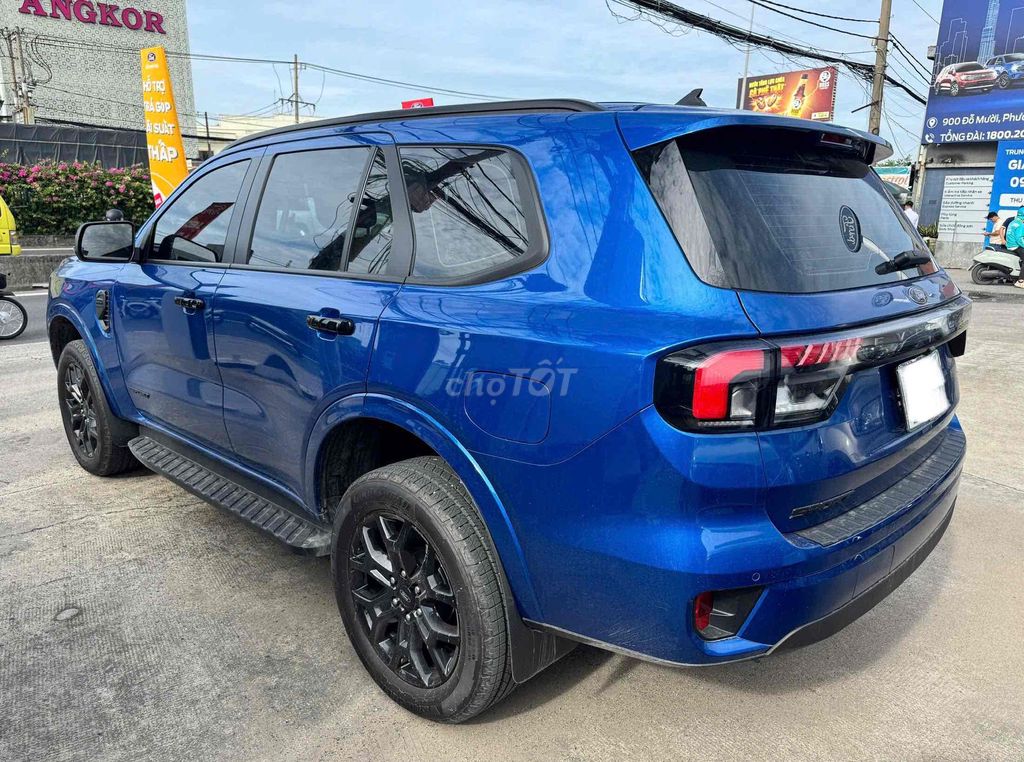 Ford Everest 2023 - ảnh 4