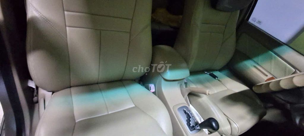 Toyota Fortuner 2009 - ảnh 2
