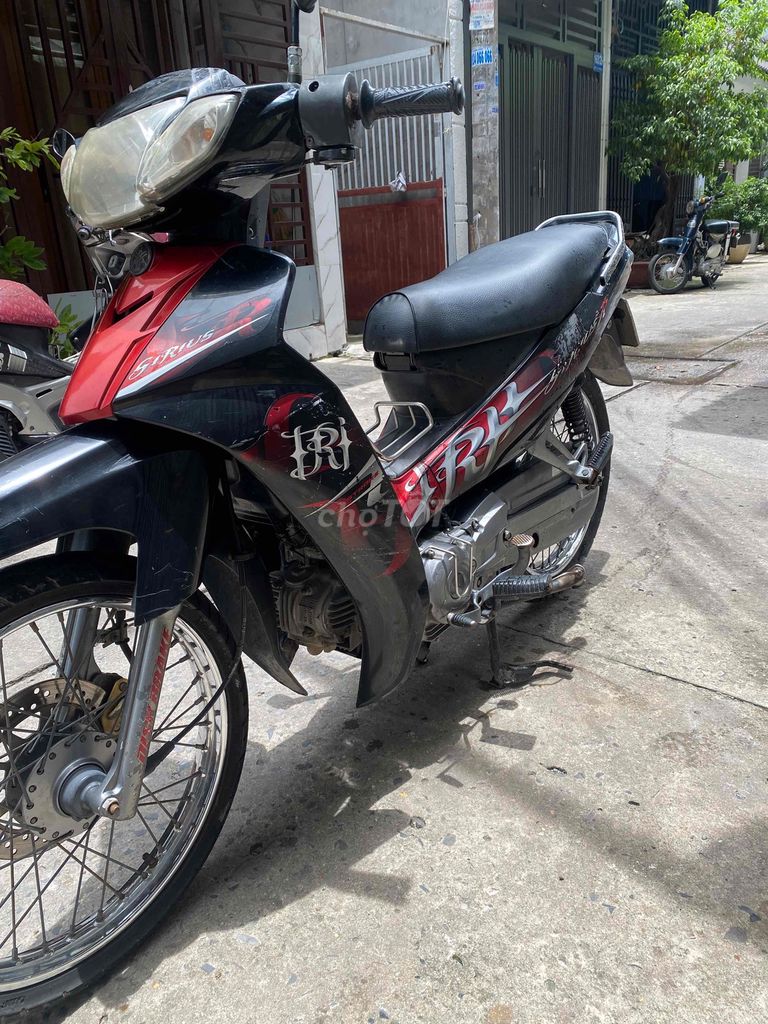 Yamaha Sirius 2010 - ảnh 1