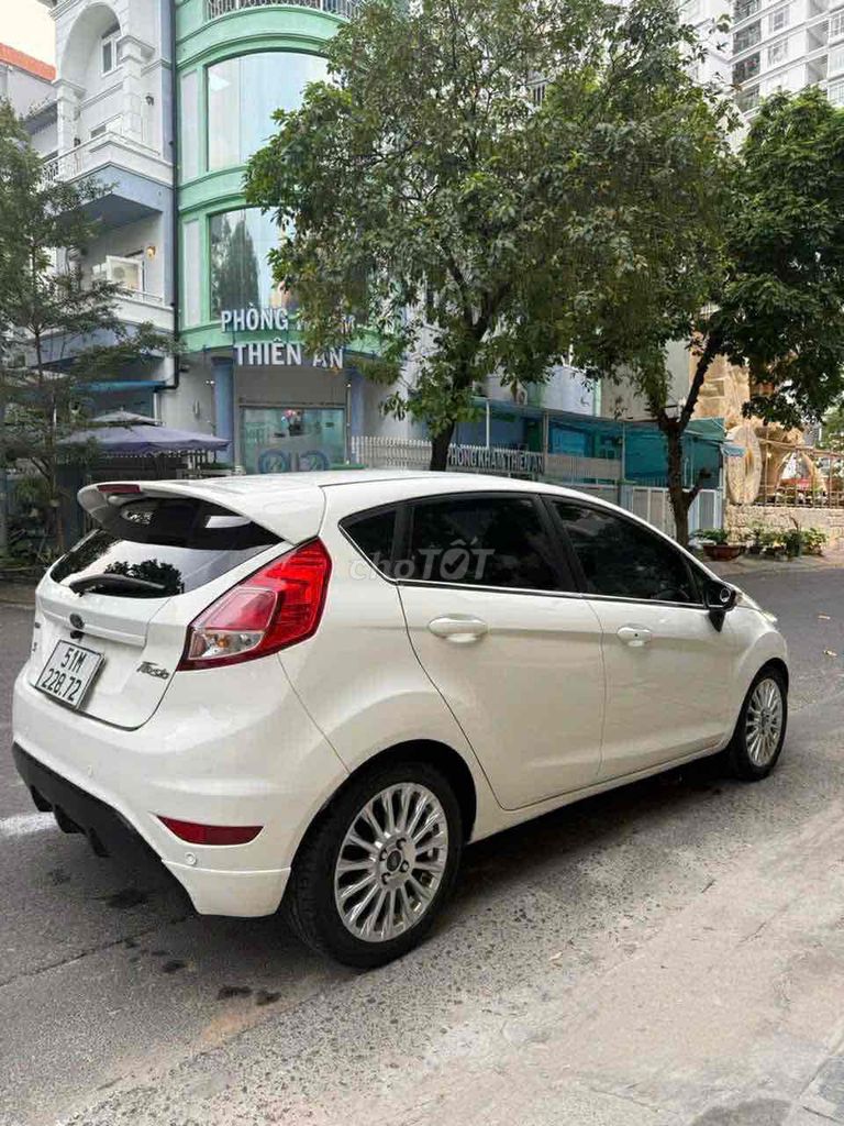 Ford Fiesta 2014 - ảnh 4