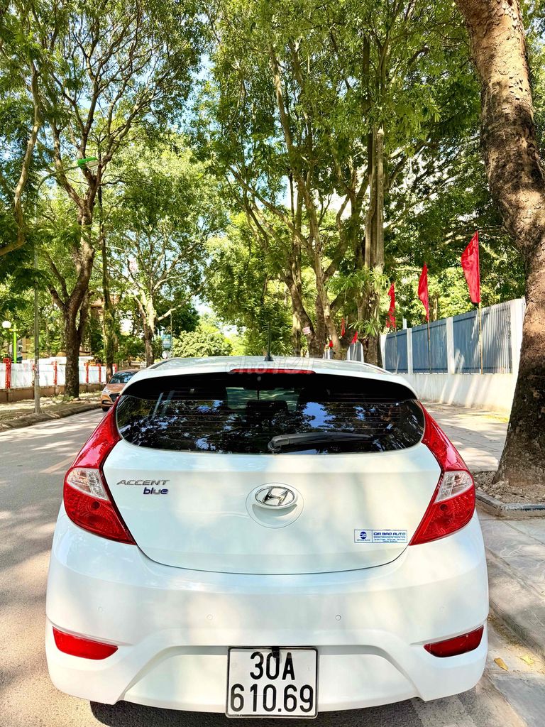 Hyundai Accent 2015 - ảnh 2