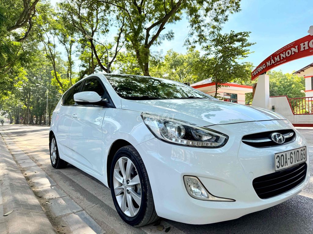 Hyundai Accent 2015 - ảnh 3